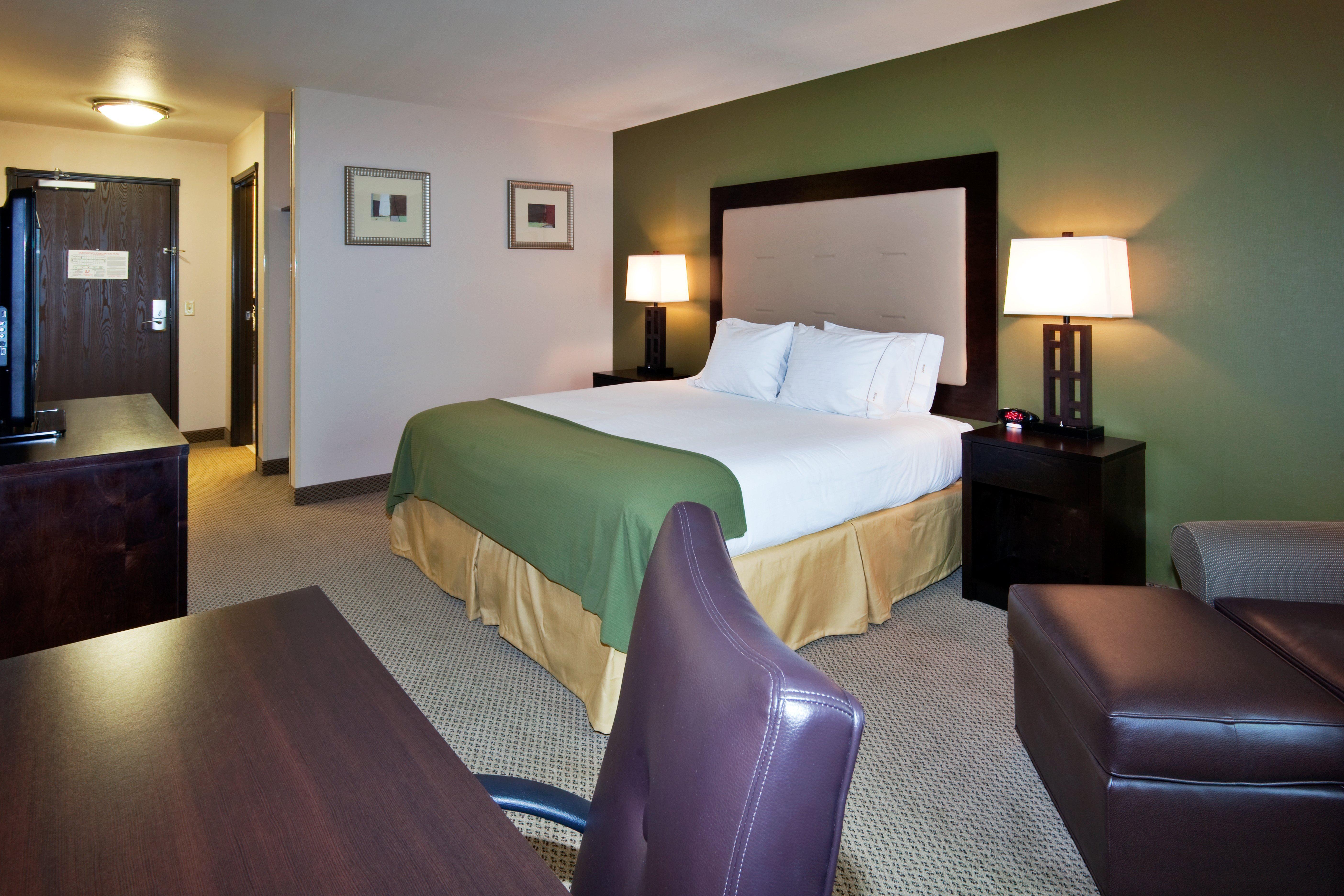Holiday Inn Express & Suites Dewitt - Syracuse By Ihg East Syracuse Room photo